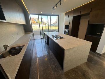 Residencia de lujo en Lomas del Campanario Norte, Querétaro.