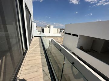 Residencia de lujo en La Vista Residencial, Querétaro.