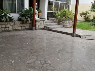 Oferta, bajó de precio ! Vendo casa en avenida Las Artes Nortes .San Borja
