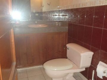 Oferta, bajó de precio ! Vendo casa en avenida Las Artes Nortes .San Borja