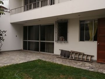 Oferta, bajó de precio ! Vendo casa en avenida Las Artes Nortes .San Borja