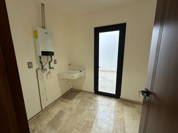 Casa con alberca en Fracc. La Espiga, Querétaro.