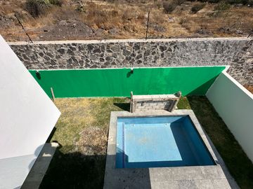 Casa con alberca en Fracc. La Espiga, Querétaro.