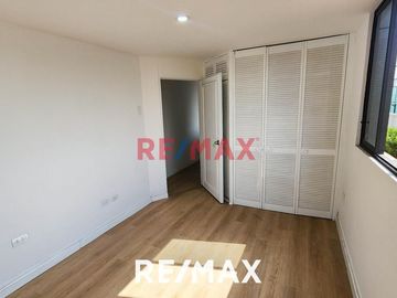Venta De Departamento 2Do Piso En San Borja Buena Ubicación