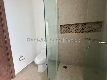Renta de casa en Zibata