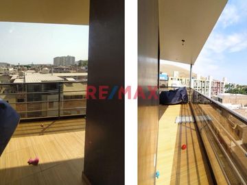 Departamento Amplio En Los Jardines De Surco