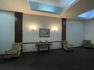 Monoambiente en Edificio Talcahuano y Av Santa Fe