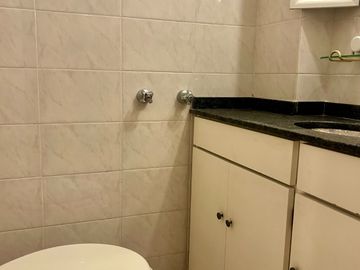 Departamento en Venta en Retiro - Apto Profesional 80 m²