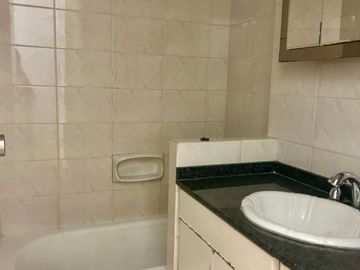 Departamento en Venta en Retiro - Apto Profesional 80 m²