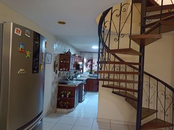 Acogedora Casa en VENTA en Surco con excelentes acabados🏡