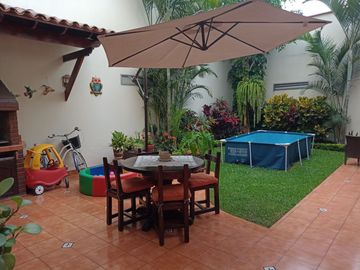 Acogedora Casa en VENTA en Surco con excelentes acabados🏡