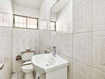 EN VENTA LINDA CASA EN LA REINA