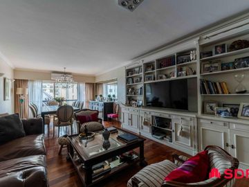 Piso en Venta. 3 Dorm. en Segui 3800 y Lafinur, Impecable