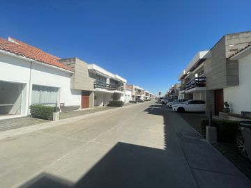 RESIDENCIA EN CONDOMINIO EN VENTA EN METEPEC