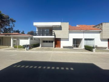 RESIDENCIA EN CONDOMINIO EN VENTA EN METEPEC