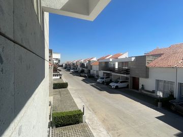 RESIDENCIA EN CONDOMINIO EN VENTA EN METEPEC