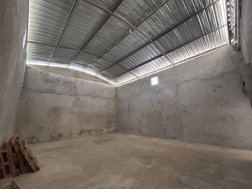 Venta de casa y Galpón – Ibarra