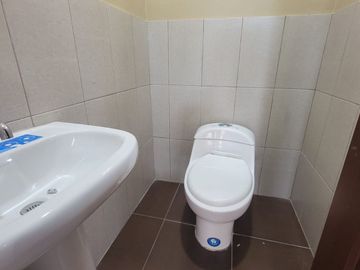VENTA DE CASA COMERCIAL