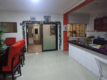 POR OCACASION SE VENDE DEPARTAMENTO EN 1ER PISO EN EL RIMAC