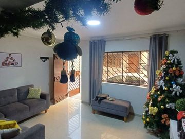 POR OCACASION SE VENDE DEPARTAMENTO EN 1ER PISO EN EL RIMAC
