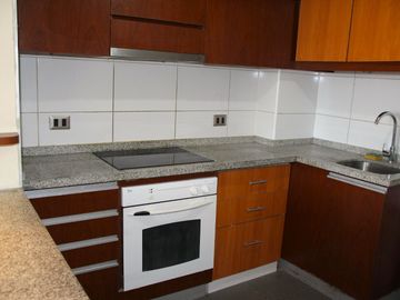 EXCELENTE DEPARTAMENTO, CHILE ESPAÑA/IRARRAZAVAL, ÑUÑOA, 1D, 1B, ESTACIONAMIENTO, BODEGA Y PISCINA, A PASOS DEL METRO