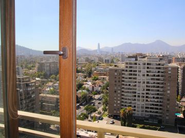 EXCELENTE DEPARTAMENTO, CHILE ESPAÑA/IRARRAZAVAL, ÑUÑOA, 1D, 1B, ESTACIONAMIENTO, BODEGA Y PISCINA, A PASOS DEL METRO