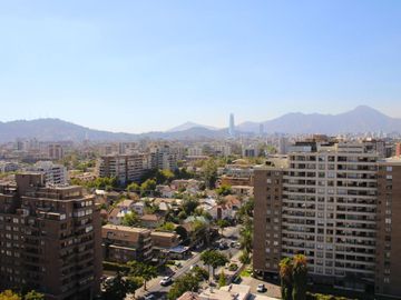 EXCELENTE DEPARTAMENTO, CHILE ESPAÑA/IRARRAZAVAL, ÑUÑOA, 1D, 1B, ESTACIONAMIENTO, BODEGA Y PISCINA, A PASOS DEL METRO