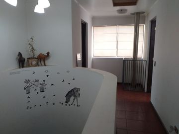 SE vende o arrienda casa de 5 dormitorios en Linares