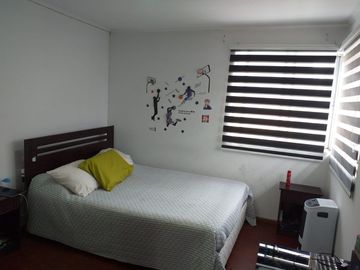 SE vende o arrienda casa de 5 dormitorios en Linares