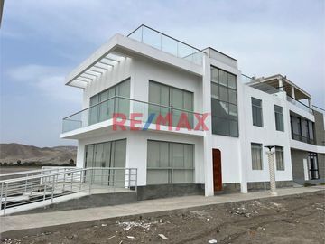Venta De Hermosa Casa De Playa Km 128 De Panamericana Sur