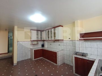ALQUILER LOCAL COMERCIAL EN EL CALLAO