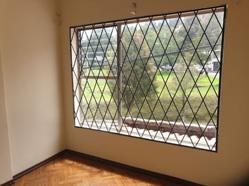 Venta de Casa Rentera para Negocio o Vivienda, El Batán, Zona Parque Metropolitano