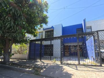 Casa en Jardines de La Paz