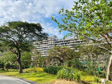 Spectacular 3BR Penthouse Beach Condo For Sale in Freia at Pico De Loro, Hamilo Coast