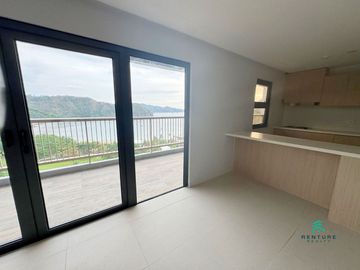 Spectacular 3BR Penthouse Beach Condo For Sale in Freia at Pico De Loro, Hamilo Coast