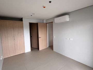Spectacular 3BR Penthouse Beach Condo For Sale in Freia at Pico De Loro, Hamilo Coast