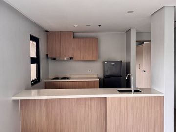 Spectacular 3BR Penthouse Beach Condo For Sale in Freia at Pico De Loro, Hamilo Coast