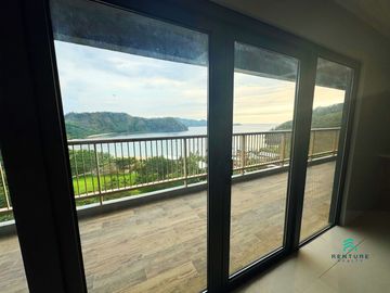 Spectacular 3BR Penthouse Beach Condo For Sale in Freia at Pico De Loro, Hamilo Coast