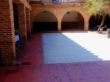 Espaciosa Propiedad en Guadalajara (Zona Aldama y Medrano)