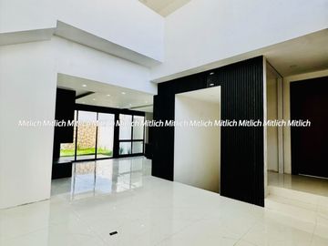 CASA EN VENTA ZONA CANTERAS $12,500,000.