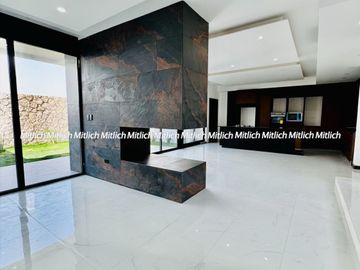 CASA EN VENTA ZONA CANTERAS $12,500,000.