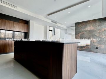 CASA EN VENTA ZONA CANTERAS $12,500,000.