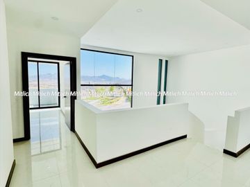CASA EN VENTA ZONA CANTERAS $12,500,000.