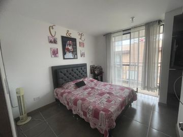 Excelente valor amplia casa dúplex en conjunto cerrado Villa del Campo