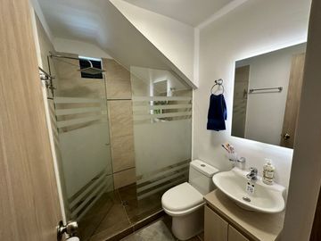 Venta amplia Casa Dúplex en Conjunto cerrado Villa del Campo