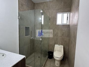 CASA EN VENTA VALLE DE CRISTAL MONTERREY CARRETERA NACIONAL