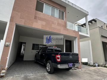 CASA EN VENTA VALLE DE CRISTAL MONTERREY CARRETERA NACIONAL
