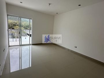 CASA EN VENTA VALLE DE CRISTAL MONTERREY CARRETERA NACIONAL
