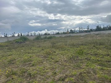 VENDO, TERRENO DE (901,80 m2), Malchingui