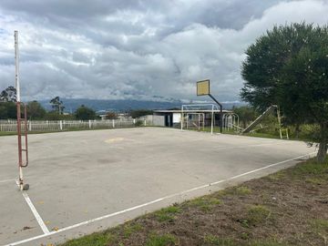 VENDO, TERRENO DE (901,80 m2), Malchingui
